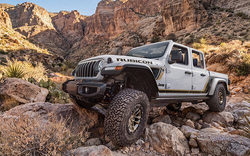 The new 2027 Jeep Gladiator 35-inch Tire Launch Edition brings factory-installed 35-inch all-terrain tires to Willys, Rubicon and Rubicon X models.