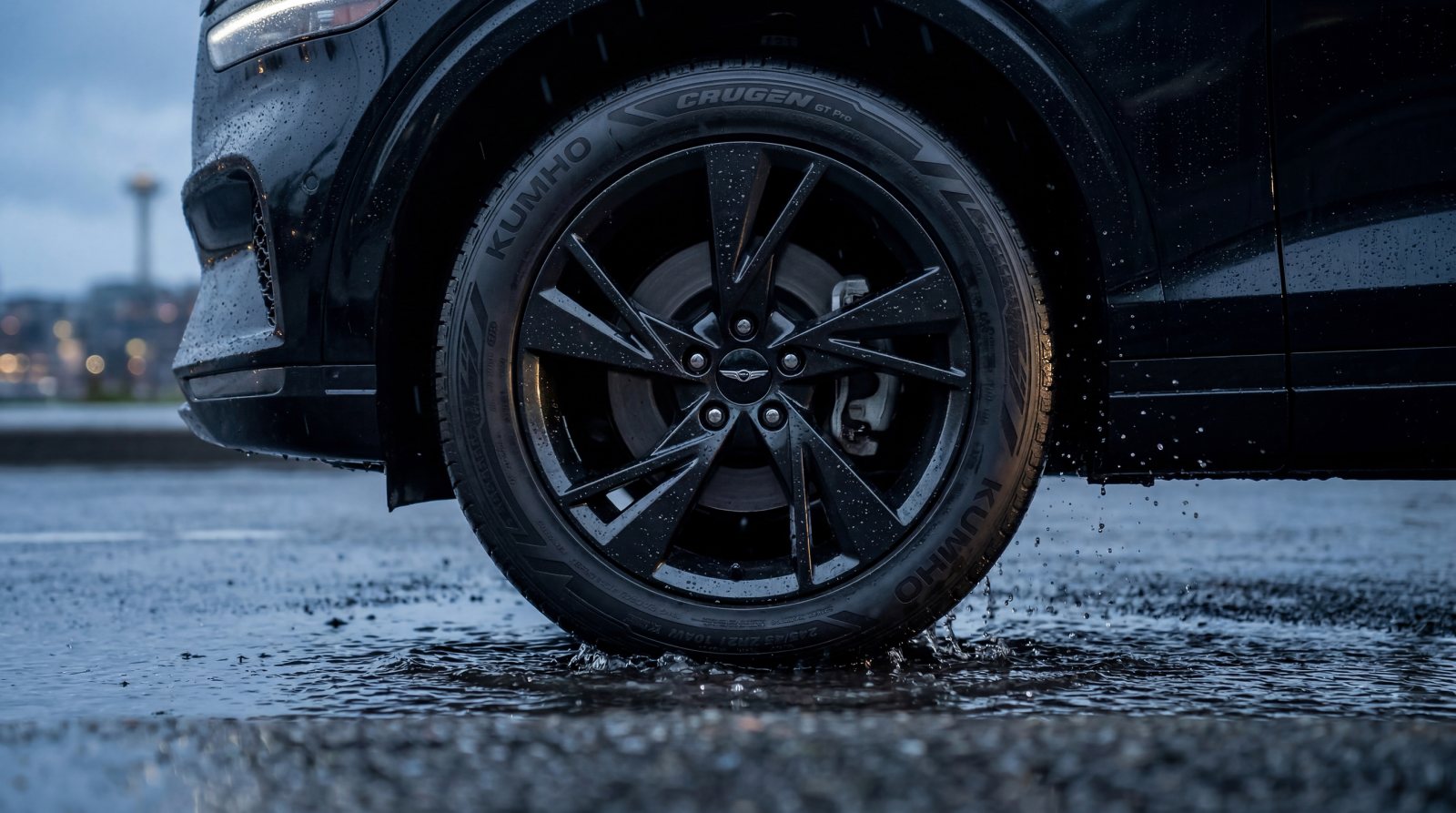 Kumho Crugen GT Pro all-season touring tire lifestyle image